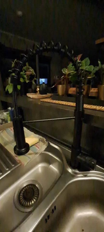 Sleek Sprout: Black & Chrome Kitchen Faucet – Hot/Cold Mixer Tap photo review