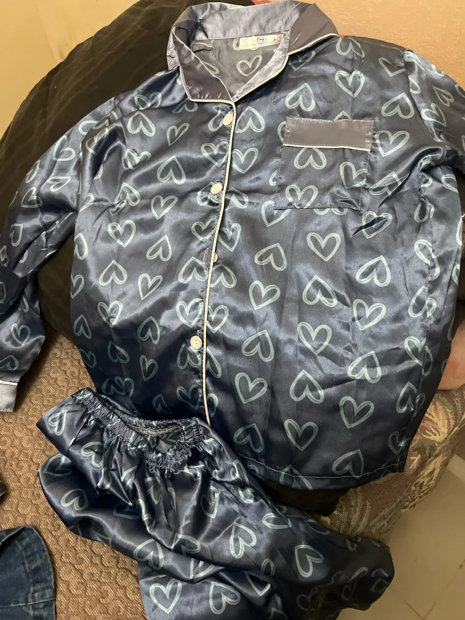 Women's Ice Silk Lace Long Sleeve Pajama Set photo review