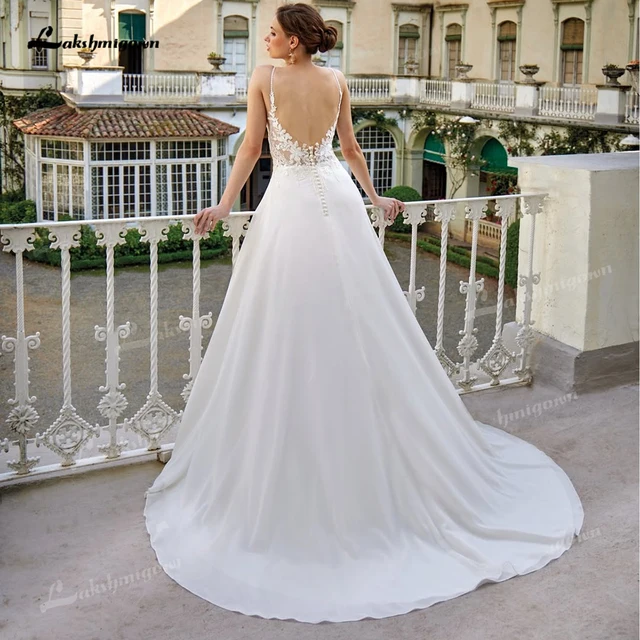 Elegant Chiffon V Neck Boho Wedding Dress 2026 A-Line Lace Applique Bridal Gown Spaghetti Strap Backless Wedding Gown Customized 2