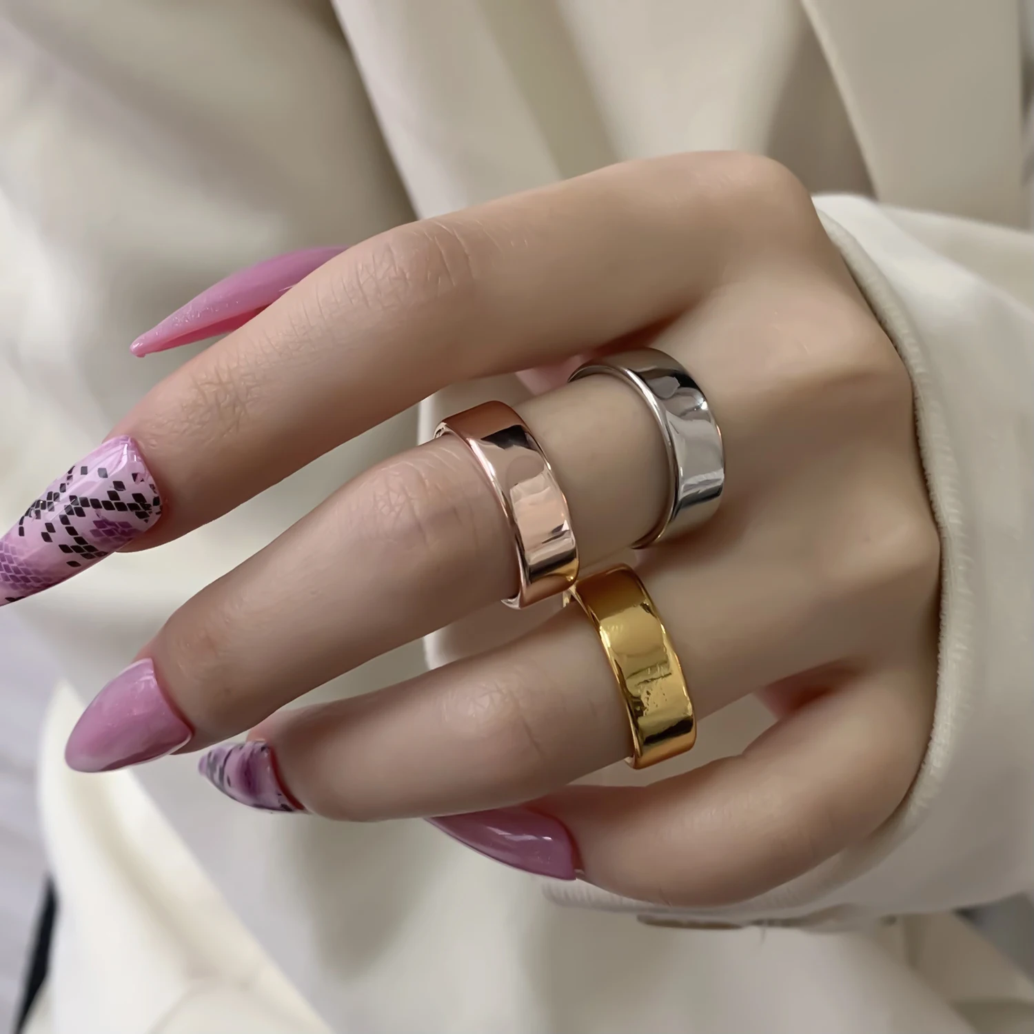 Magnetic Therapy Slimming Ring - Stylish Health & Wellness Jewelry