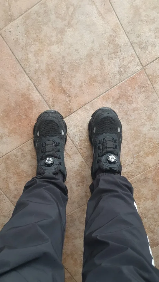 Men's Safety Work Boots with Steel Toe and Air Cushion Sole