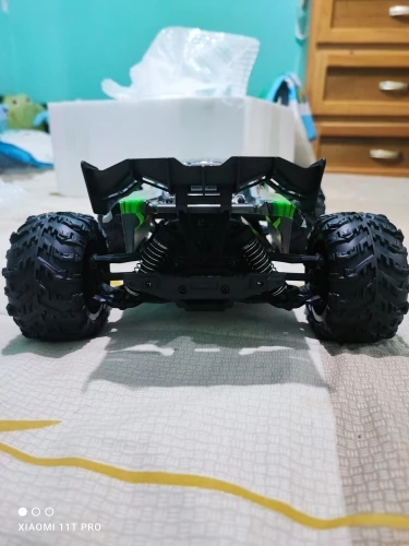 1:16 70km/h Brushless RC Car With LED Light 4WD Remote Control Cars High Speed Drift Monster Off Road Truck VS Wltoys 144001 Toy photo review