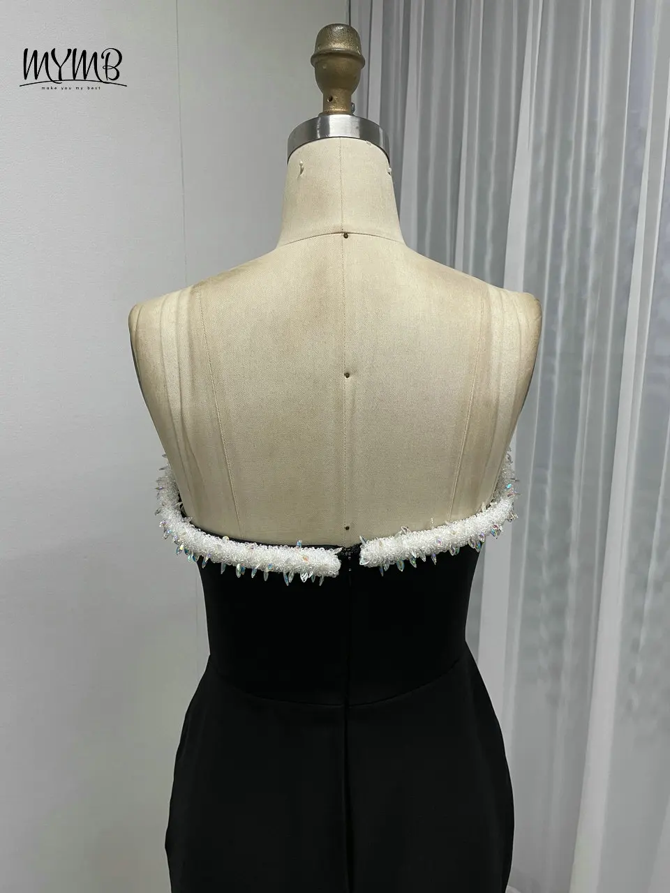 MYMB Elegantes schwarzes trägerloses Satin-Abendkleid für Damen, Promi-Dubai-Kristallmantel, Meerjungfrau, hoch gespaltenes Partykleid – Detail 9