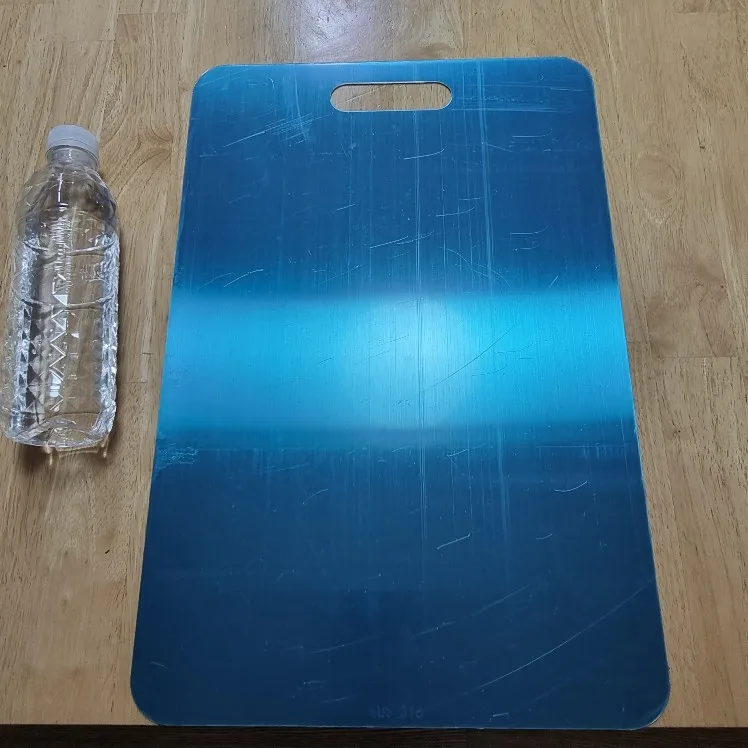 Silver Slice - La planche à découper durable en inox