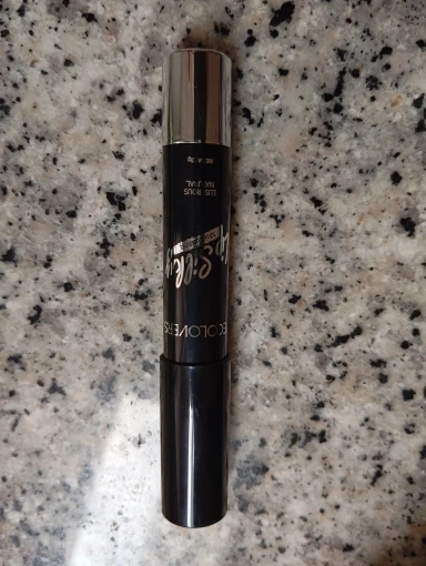 Matte Lipstick Pencil with Waterproof and Non-Stick Technology photo review