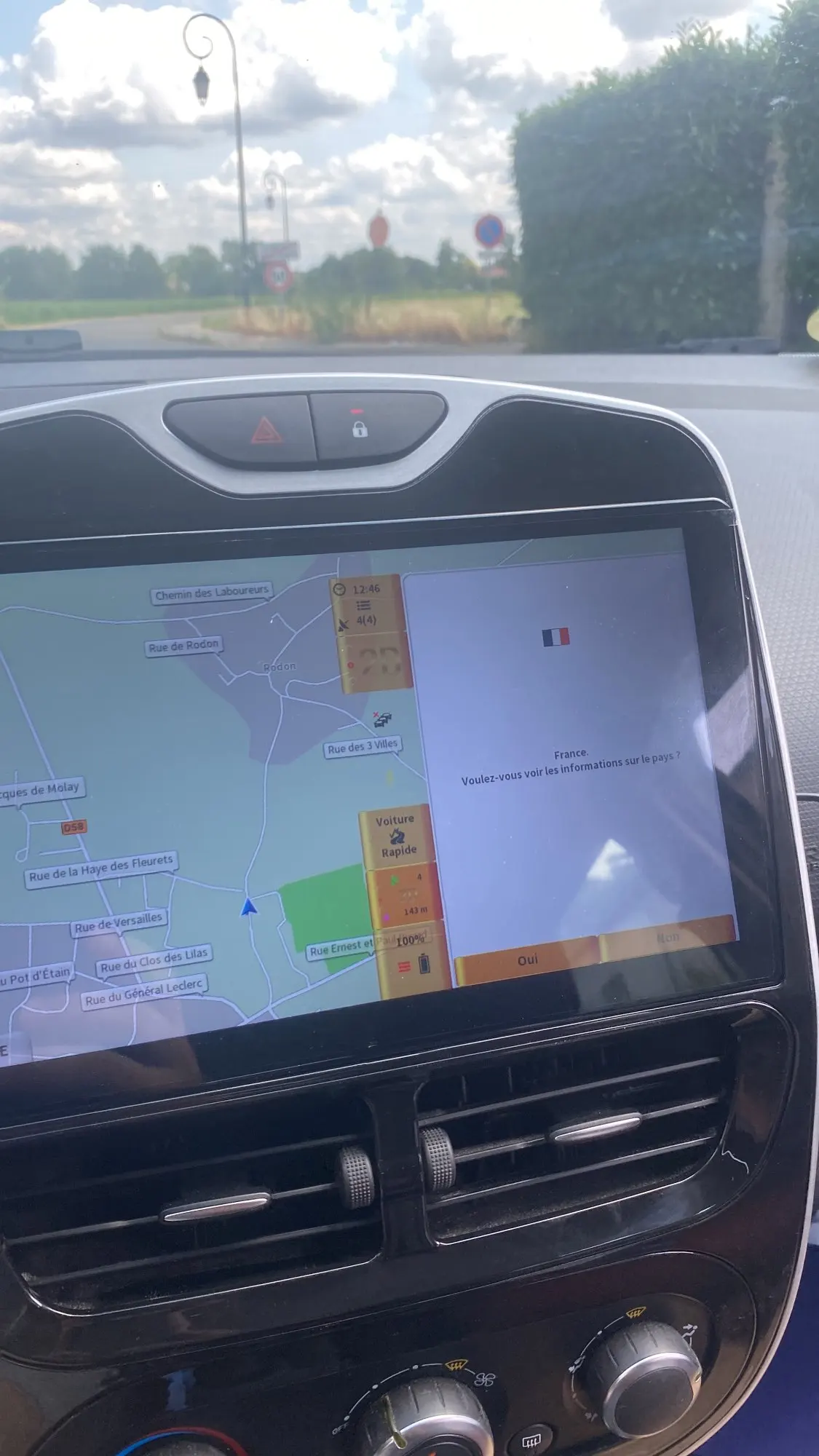 GPS pour Renault Clio 4 (2012-2019) Améliorez votre conduite avec notre  autoradio Carplay et Android