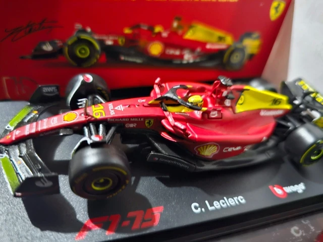 Bburago F1 2022 Car Model with Showcase, 75th Ferrari F175 Scale 1:43 Mercedes Red Bull Racing Replica Formula 1 Toy Miniature photo review