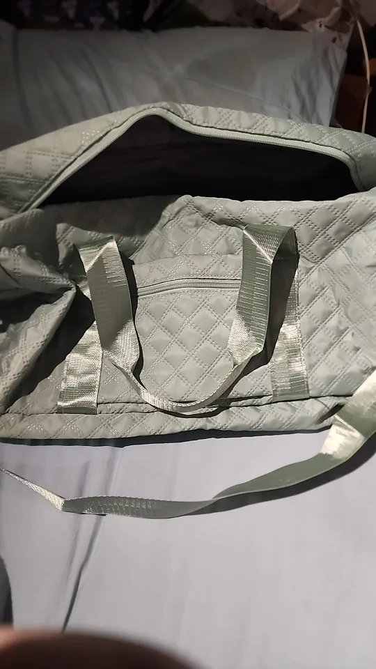 Sac de Voyage Léger Pliable 40L – Fourre-Tout de Sport et Week-End avec Bandoulière Réglable – Sac de Nuit Cabine Homme/Femme photo review