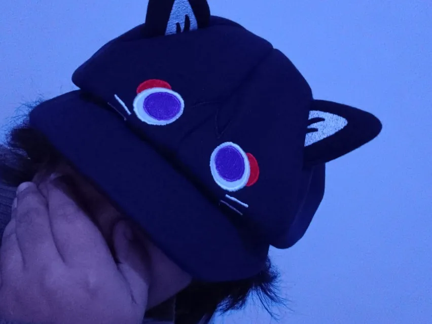 Scarameow Beret photo review