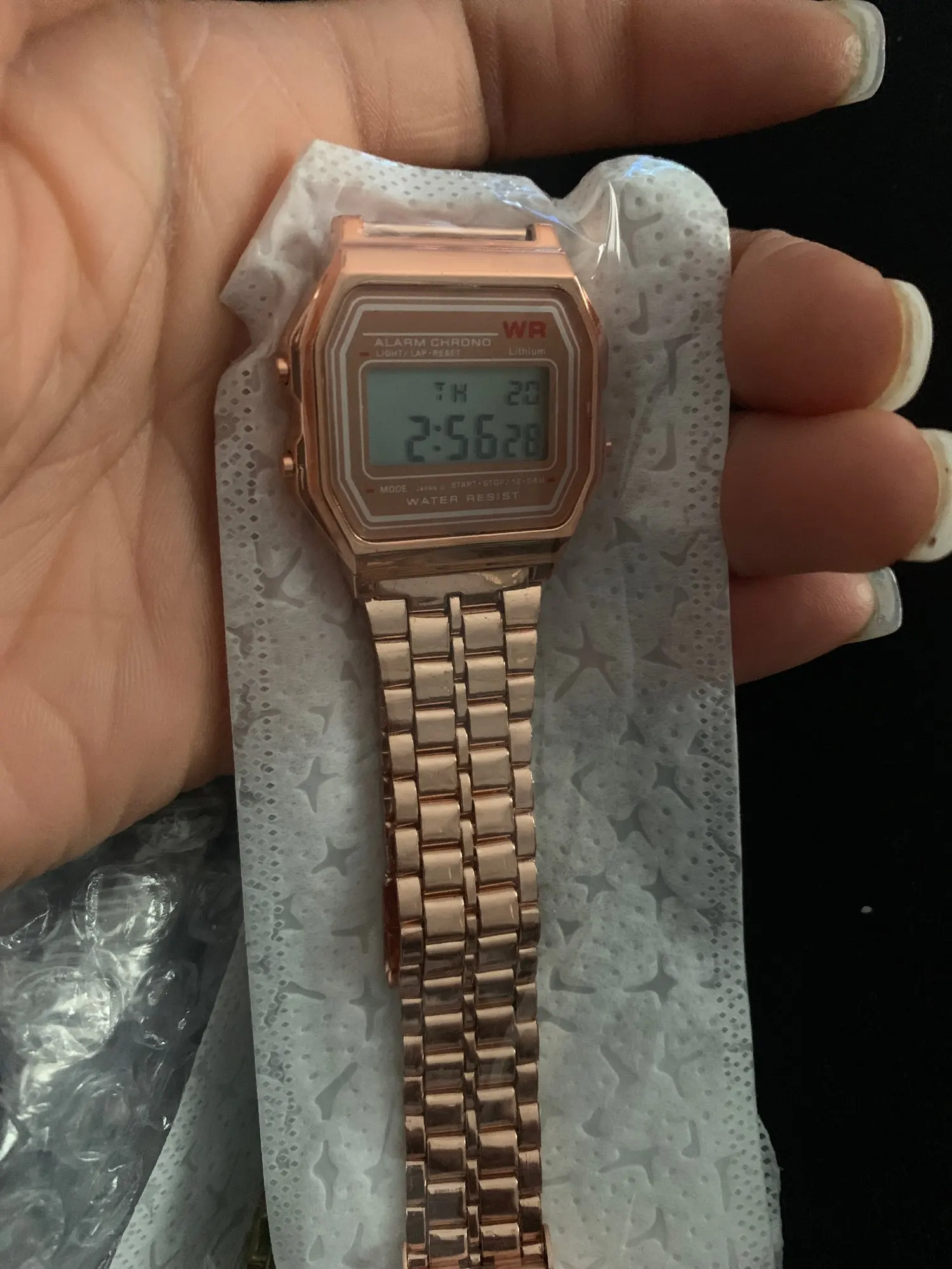 Pink Gold Silver Watches for Men and Women, Electronic Digital Display, Retro Style photo review