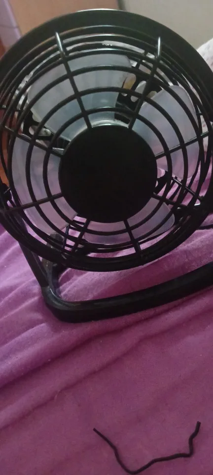 Silent USB Desk Fan 4 Blade Rotatable Mini Cooler photo review