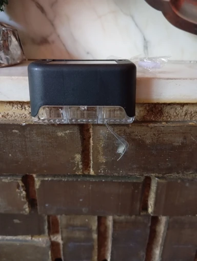 Lampe solaire LED pour marche d'escalier