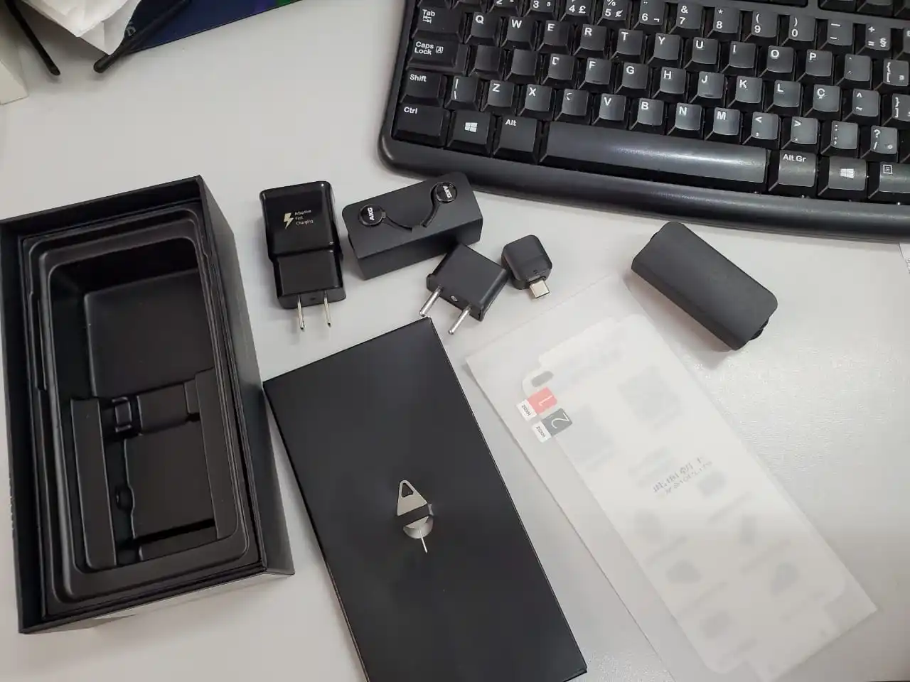 Samsung Galaxy S10+ g975u G975U1 S10 Plus 8GB RAM 128GB Mobile Phone Snapdragon 855 Octa Core 6.4" 16MP&Dual 12MP NFC