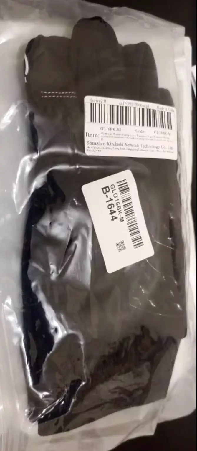 FrostShield Handschuhe – Warm, Wasserdicht & Reflektierend für jedes Winterabenteuer photo review