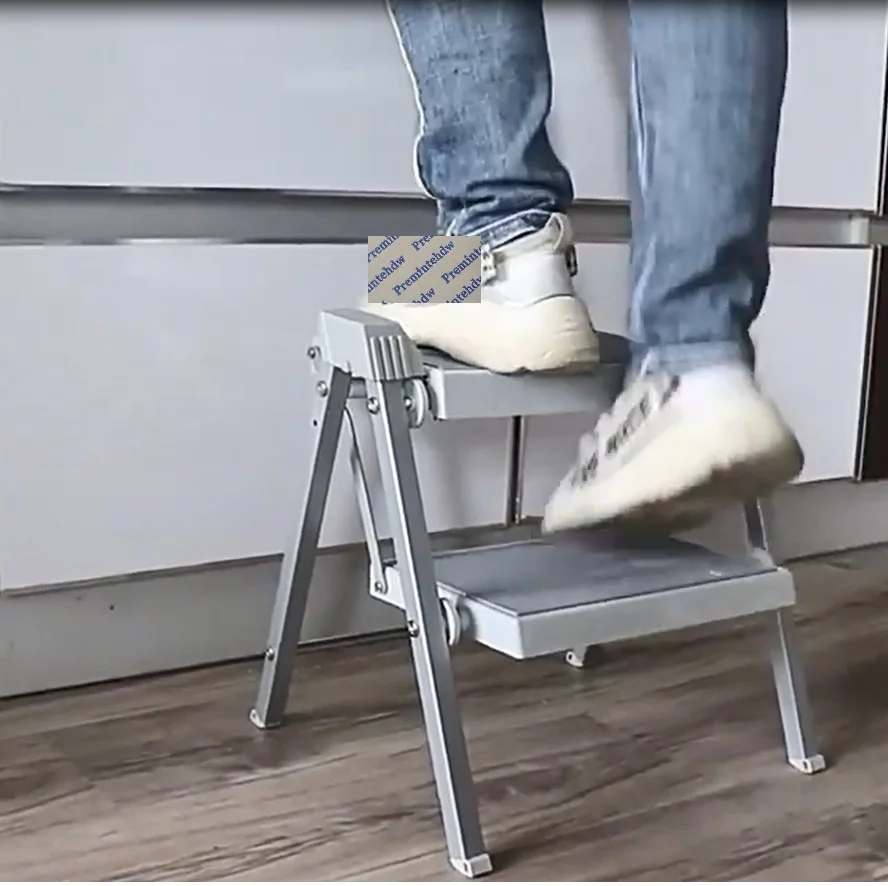 200Kg Metal 2 Steps Collapsible Folding Ladder Stool With Anti-Slip Pedal Easy Storage Kitchen Bath Household