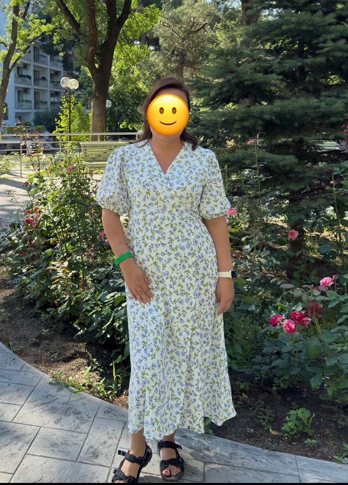 Elegant Floral A-Line Midi Dress for Summer Comfort photo review