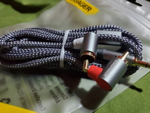 90° Angle RCA Audio Stereo Cable Jack 3.5mm to 2RCA Cable Splitter