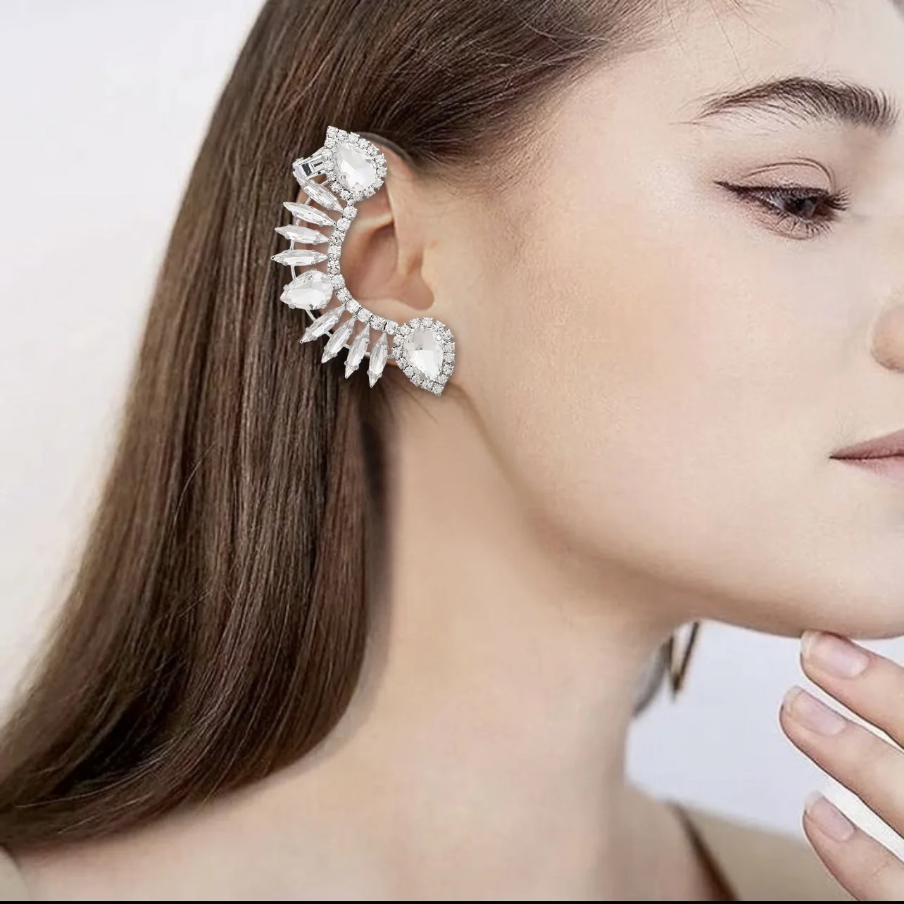 

Pageant Jewelry Wholesale Bridal Fashion Exaggerated Shiny Crystal Rhinestone Statement Ear Climber Crawler Earrings for Women