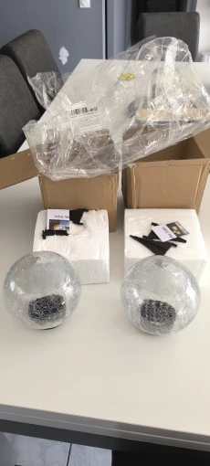 Petite boule solaire lumineuse en verre craquelé