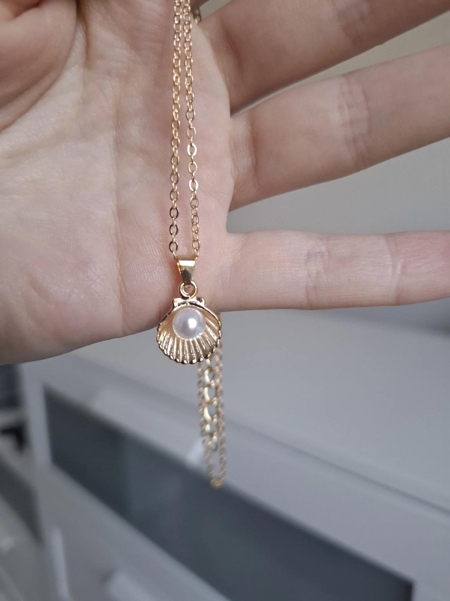 Pearl Necklace, Bracelet and Earrings 4-Piece Jewelry Set