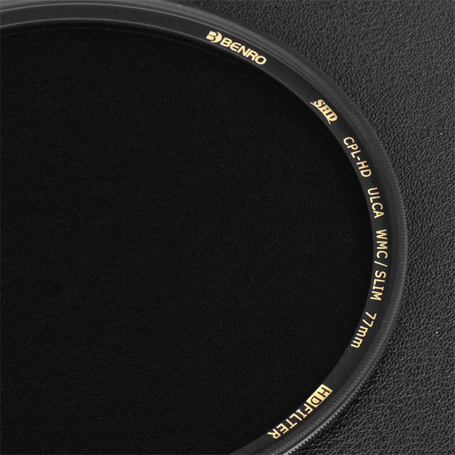 Comparaison avant/après : ciel bleu profond et nuages contrastés avec le filtre CPL HD polariseur circulaire 72mm 77mm 82mm.