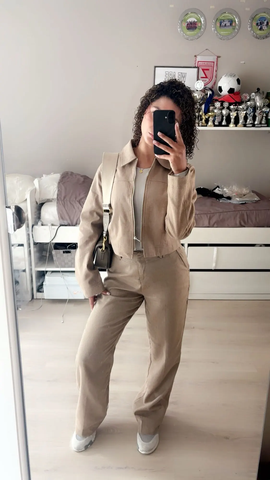 Chic Cotton Two-Piece Set: Stylish Crop Top & Pants photo review