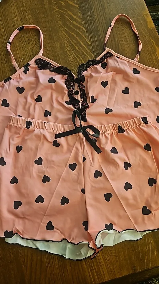 Luxurious V-Neck Summer Pajama Set - Soft Polyester Sleepwear photo review