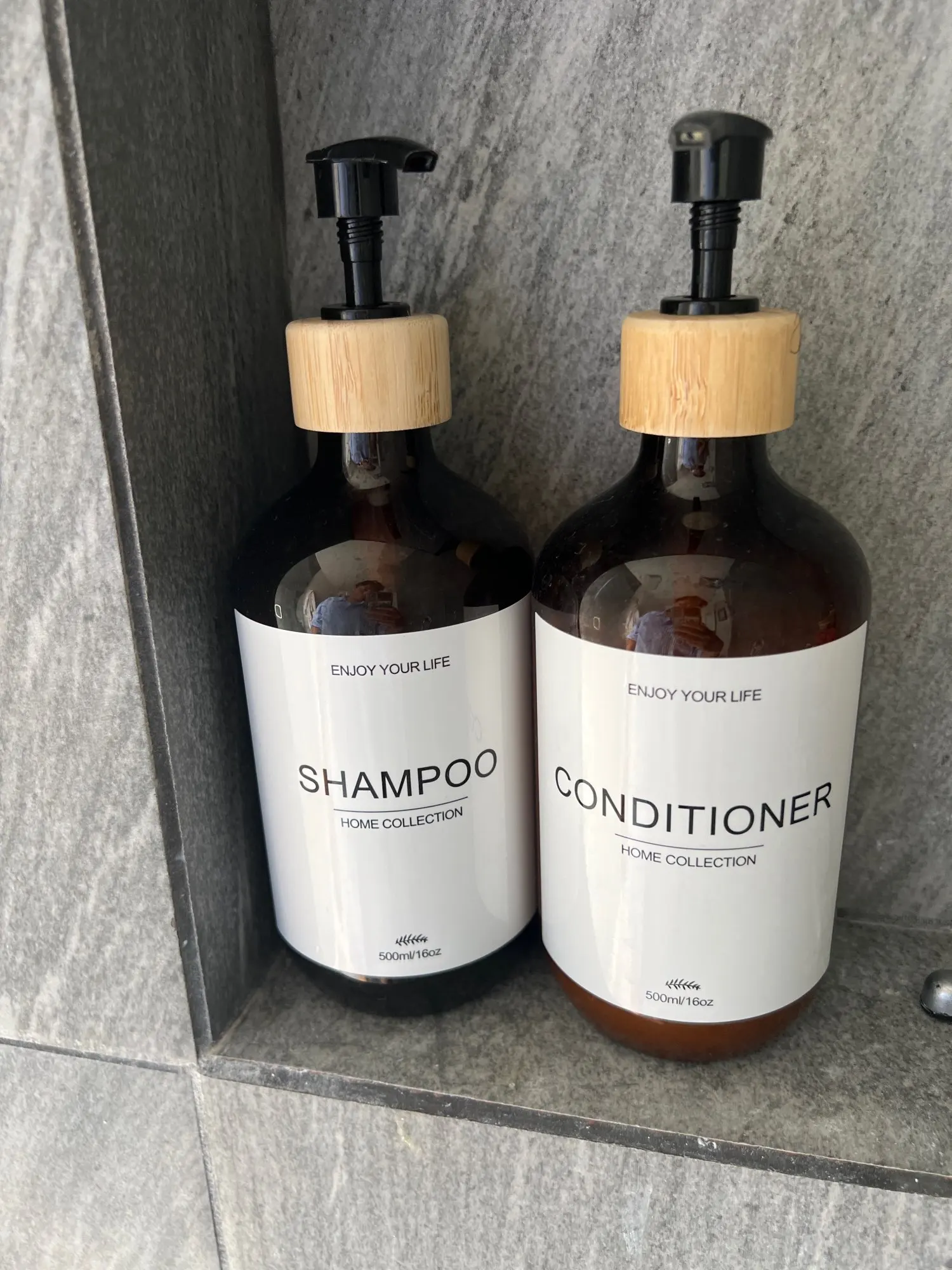 3pcs/500ml Waterproof Lotion Dispenser with Label for Bathroom Shampoo, Shower Gel, and Body Lotion Storage photo review