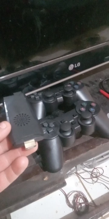 Video Game Console Stick Lite 4K HD, Duplo Controlador Sem Fio para 10000 Jogos Retros. photo review
