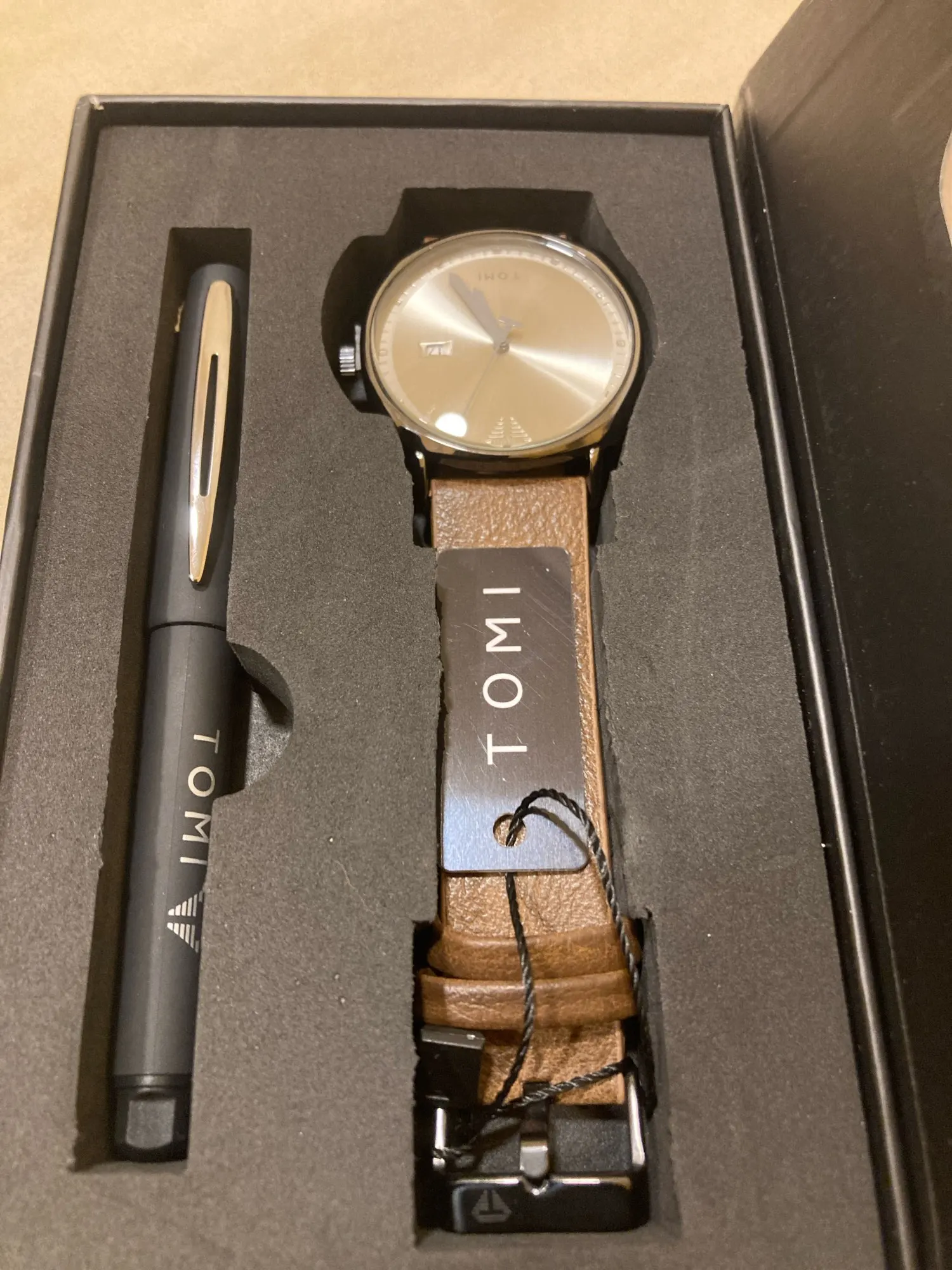 TOMI™ Executive Duo Gift Set – Watch & Pen photo review