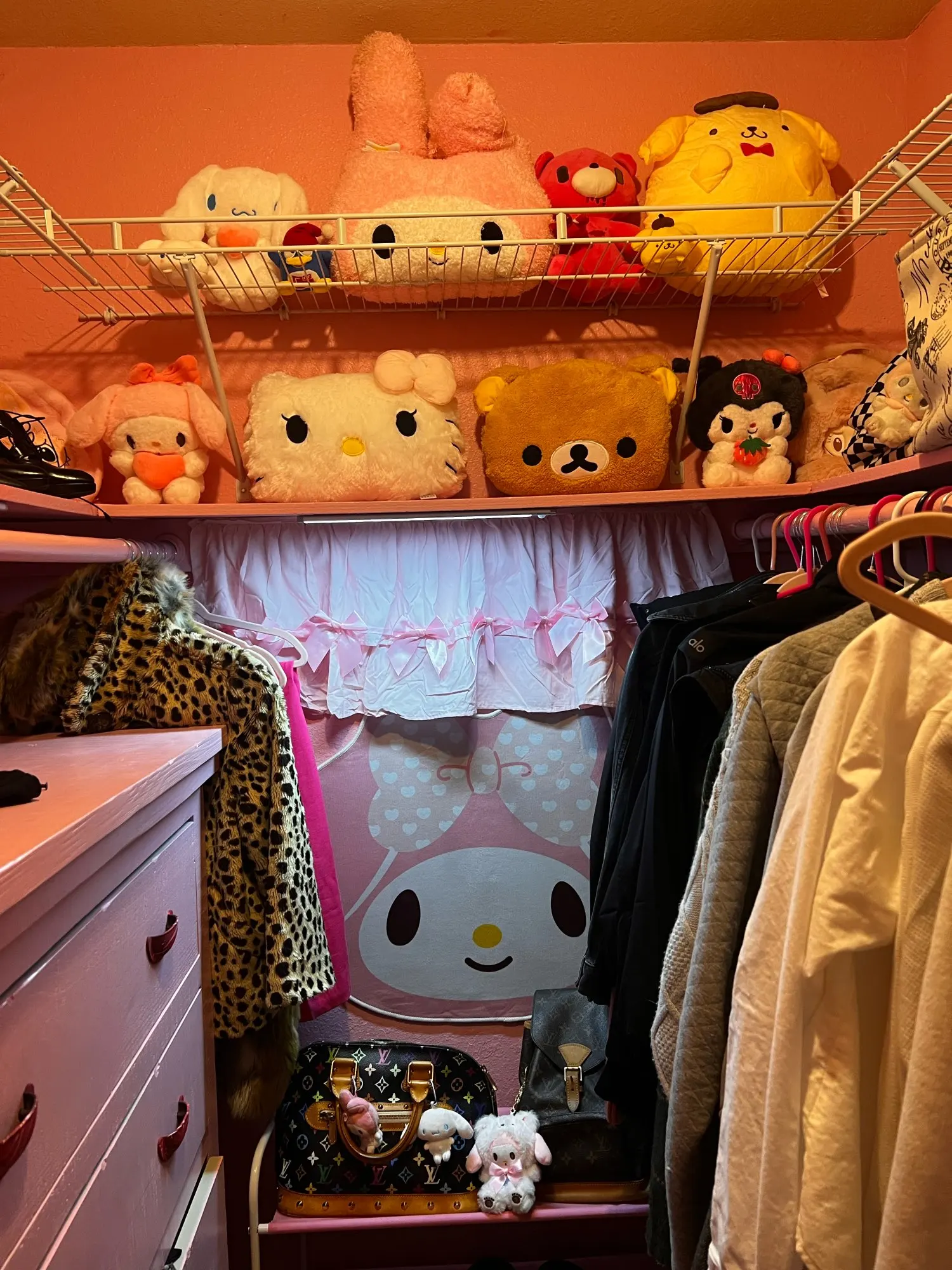 Chonky Purin Plushie photo review