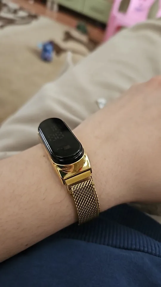 Relógio magnético LED feminino com pulseira, toque impermeável, relógio feminino, relógios digitais de pulso, moda, novo, 2024 photo review