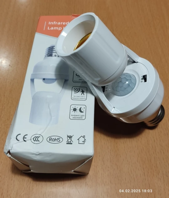 1-4pcs LED Wireless Sensor Night Light EU US Plug Mini Square Night photo review