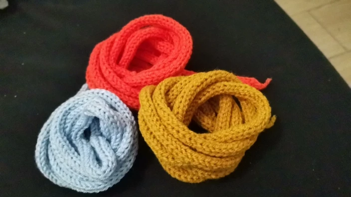 Máquina de tejer creativa, pulsera artesanal tejida a mano portátil, herramienta para tejer, embellecer el telar tejido a mano, carrete, tejedor photo review