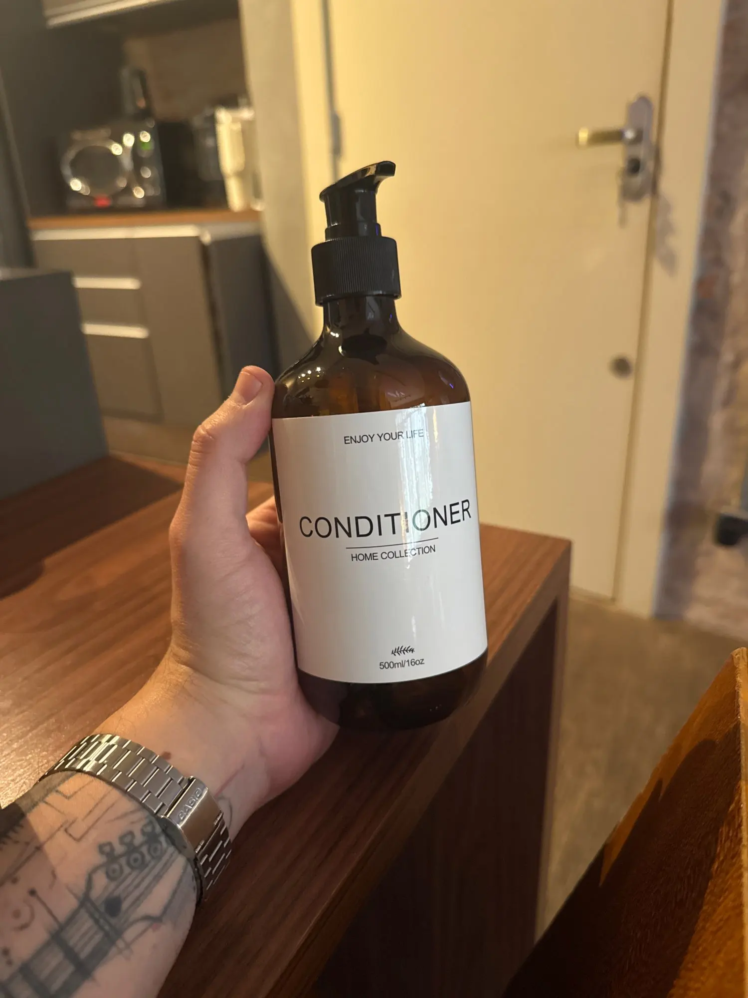 3pcs/500ml Waterproof Lotion Dispenser with Label for Bathroom Shampoo, Shower Gel, and Body Lotion Storage photo review