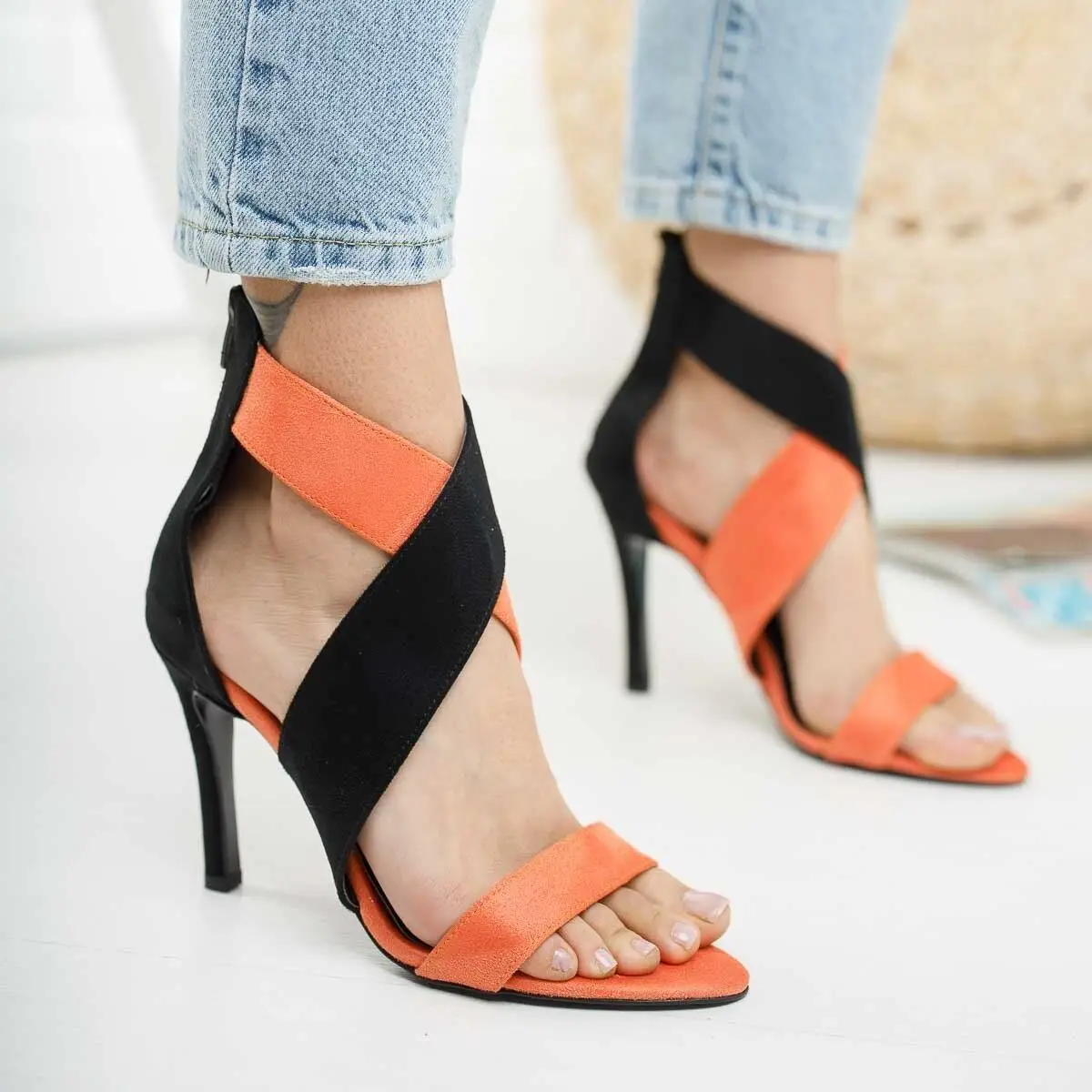 

Bloom Quality Faux Leather Suede Cross Stripe Slim High Heels Shoes Poshnmore Orange Mink Black Sandals Stiletto Party Sexy Shoe