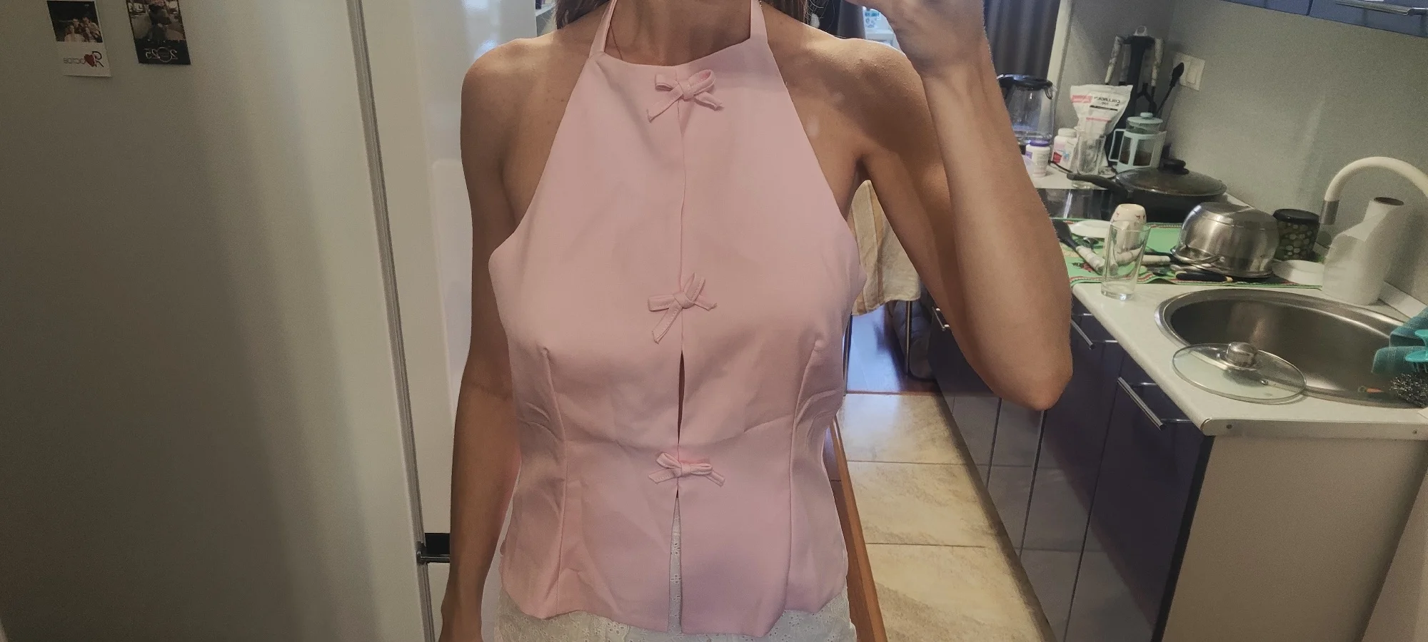 Elegant Bow Backless Halter Tank Top for Modern Women photo review