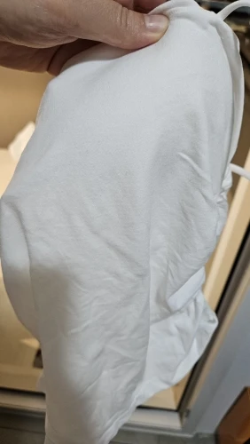 Summer Camisoles Tank Tops Women With Built In Bra Spaghetti Strap Tanks Vest Sleeveless Tees Cropped Top Solid Color Casual Top photo review