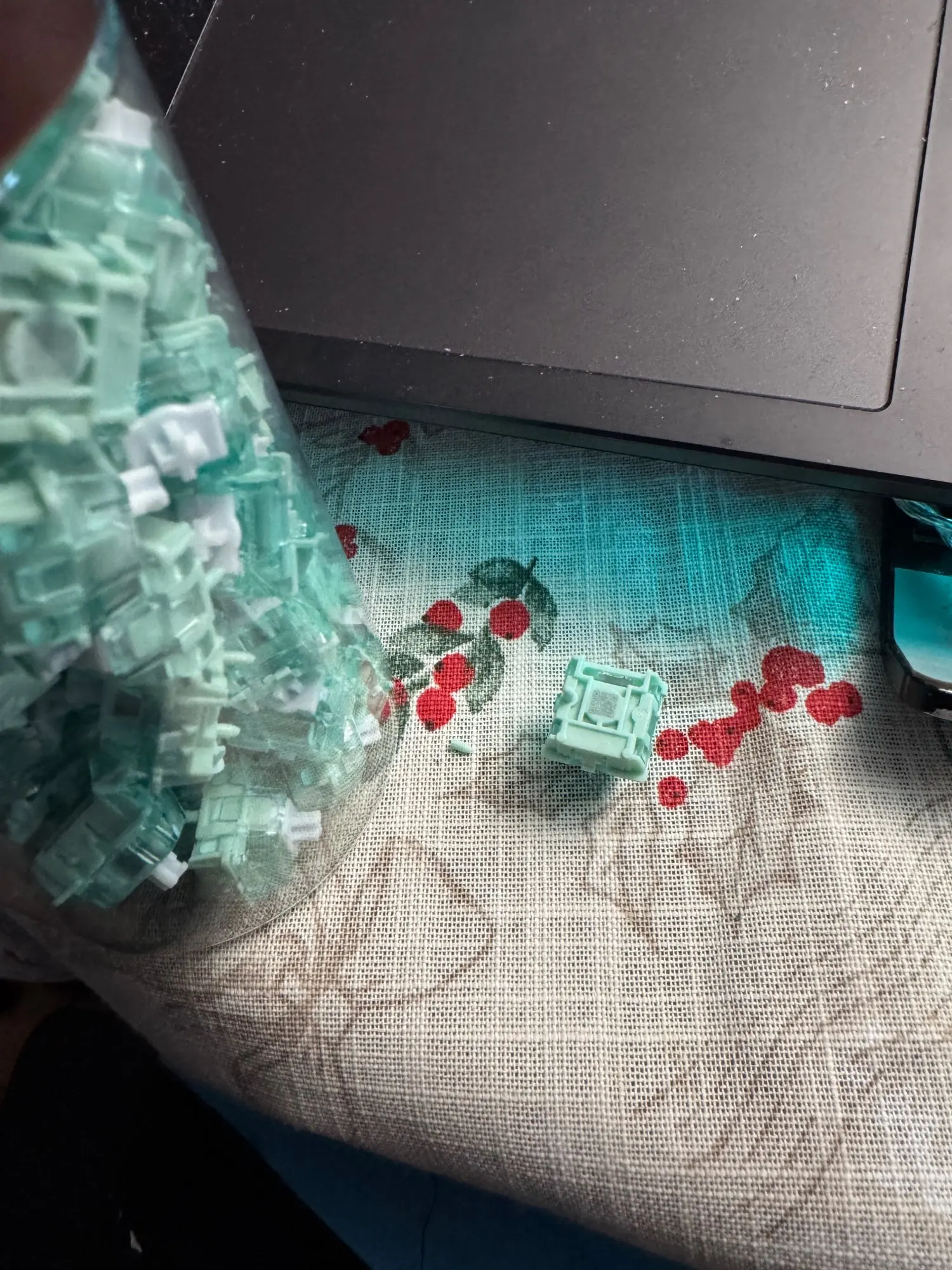 GATERON Magnetic Jade Pro Switch Linear Adjustable Custom Magnetic Mechanical Keyboard Magnetic Gaming Hifi Keystroke Switches photo review