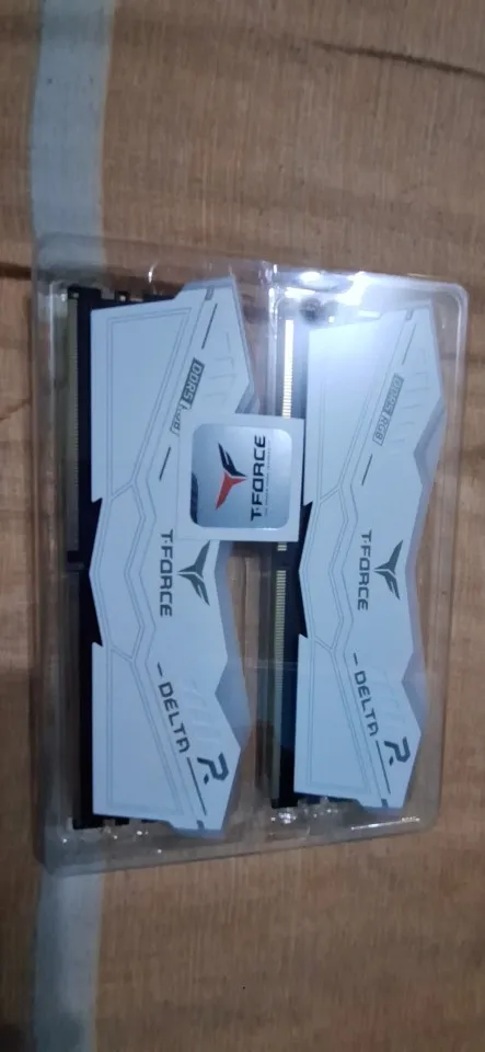 TEAMGROUP T-Force Delta RGB DDR5 32GB (2x16GB) 6000MHz CL30