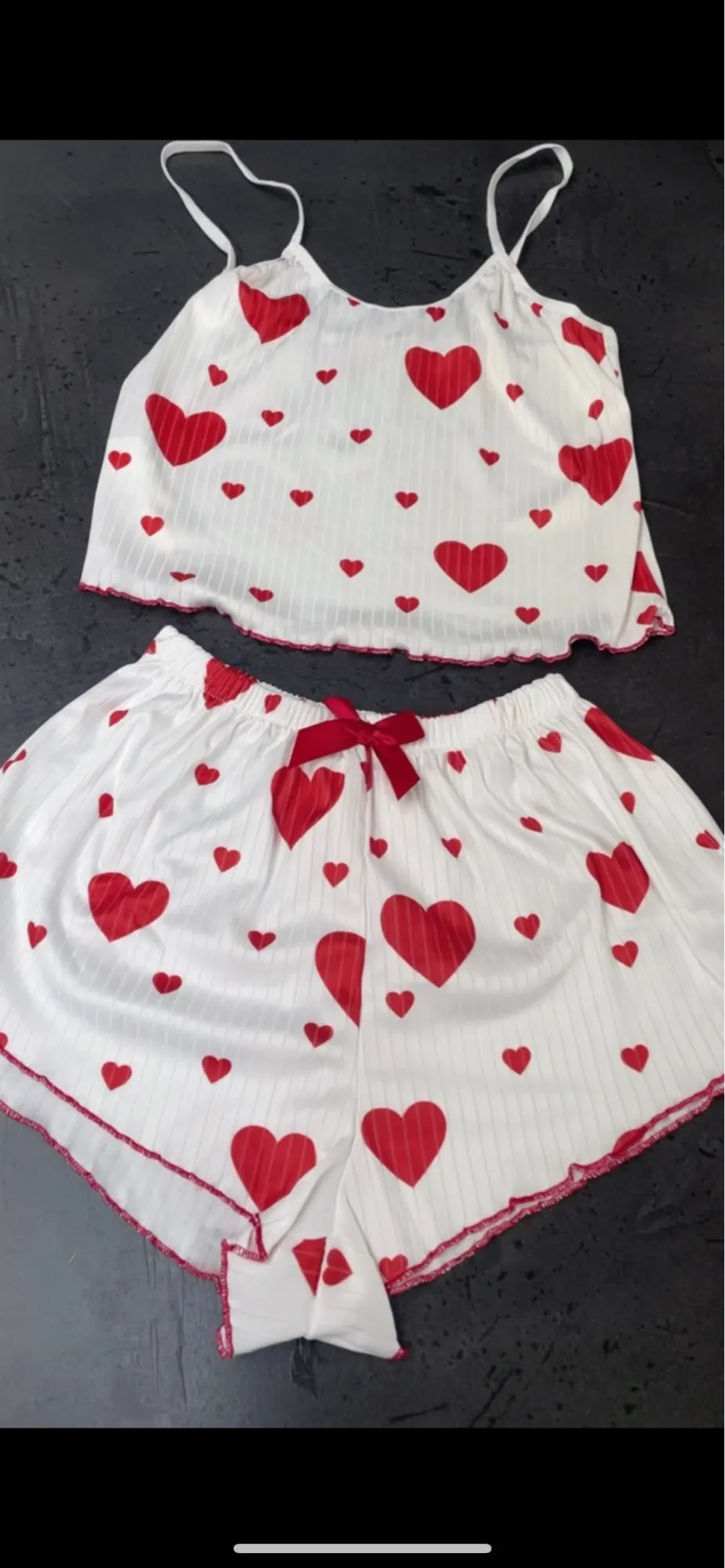 Chic Women's 2-Piece Pajamas Set for Summer Comfort photo review