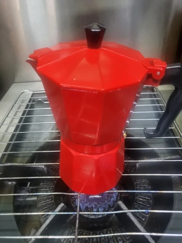 Aluminum Moka Pot 300ml Authentic Italian Espresso Coffee Maker for Stovetop Home Outdoor Black Red Coffee Moka Pot photo review