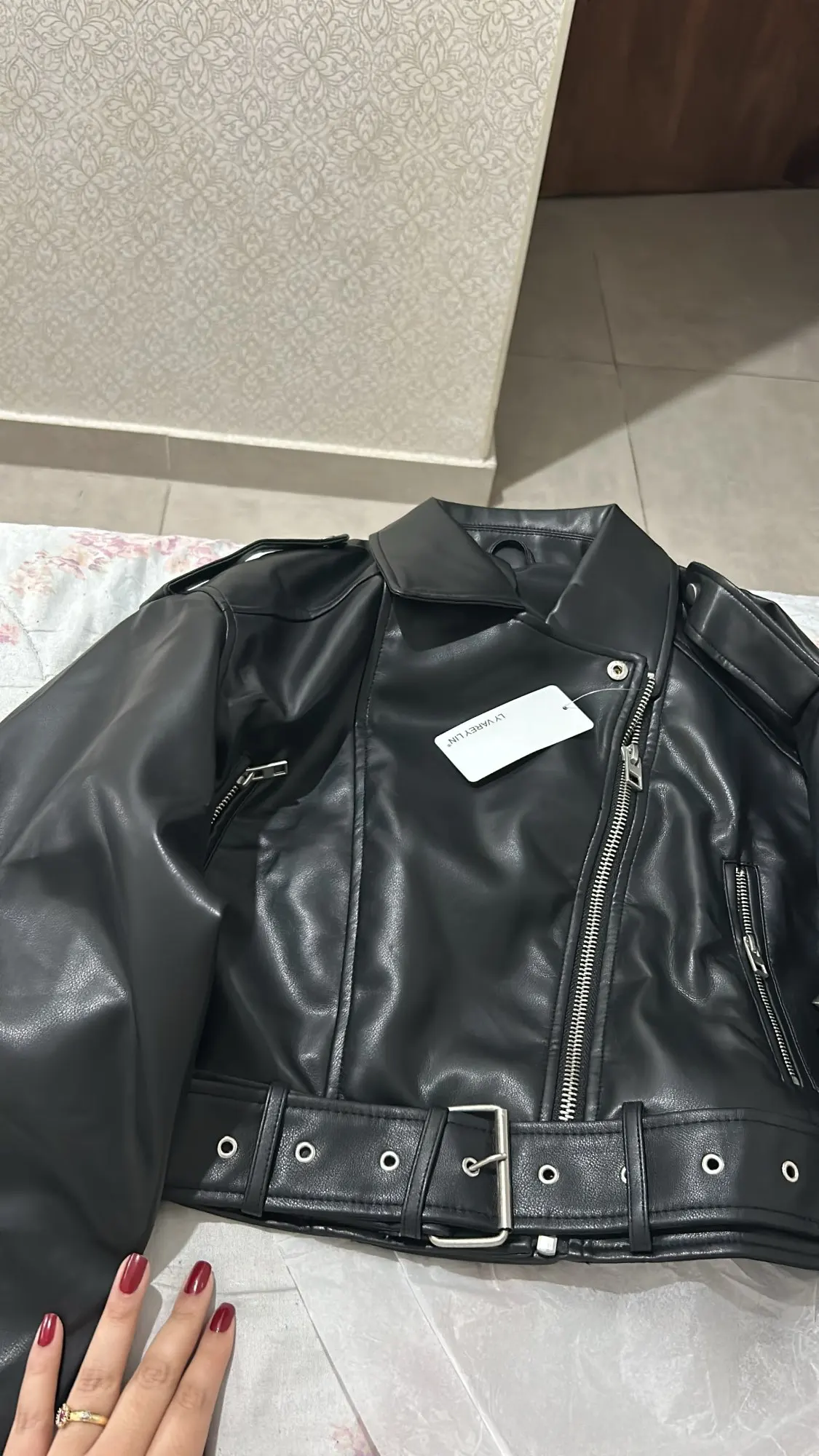 Ailegogo Faux Leather Short Jacket photo review