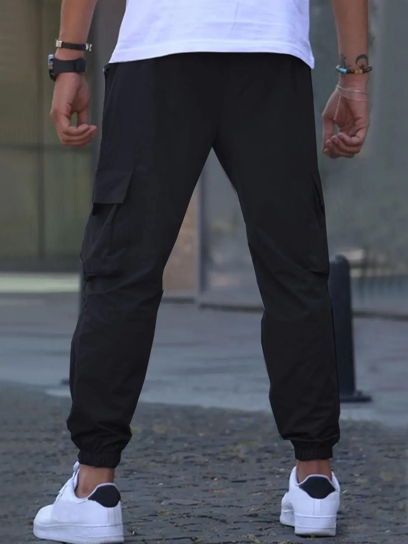 Modische Herren-Leggings in Unifarben mit Mehrfach-Taschen und Kordelzug - Trendige Herrenbekleidung – Detail 5