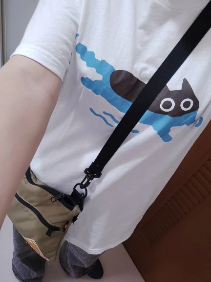 Swimming through - Kuro Neko T-Shirt photo review