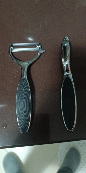 1/2 PCS Stainless Steel Multifunctional Vegetable Peeler and Shredder Shredder Potato Carrot Grater photo review