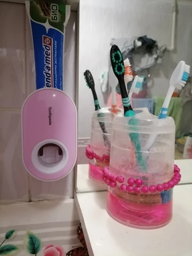 Automatic Toothpaste Dispenser Wall-Mounted photo review