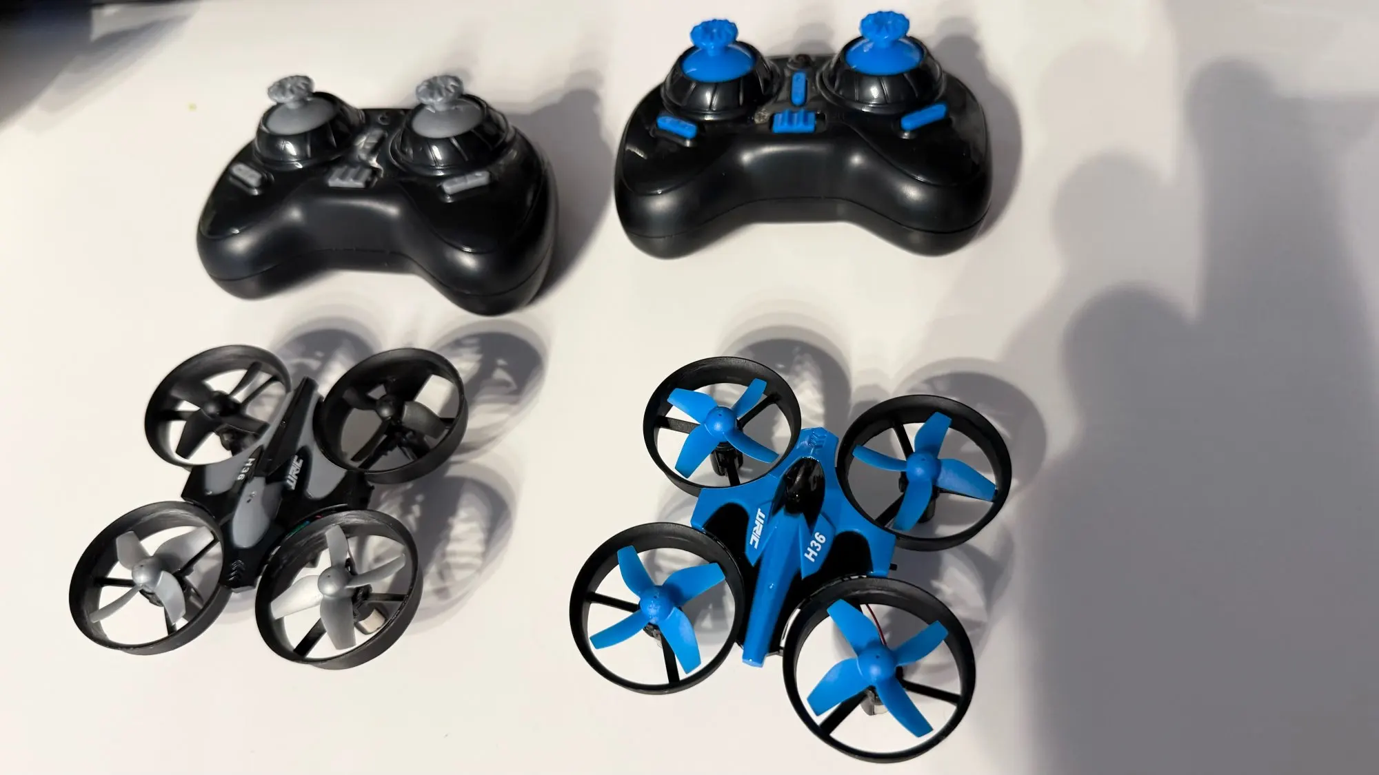 H36 Mini Drone 6-Axis Headless FPV Drones Pocket Remote Control Helicopter Plane RC Dron Quadcopter Toys Christmas Gift for Kids photo review