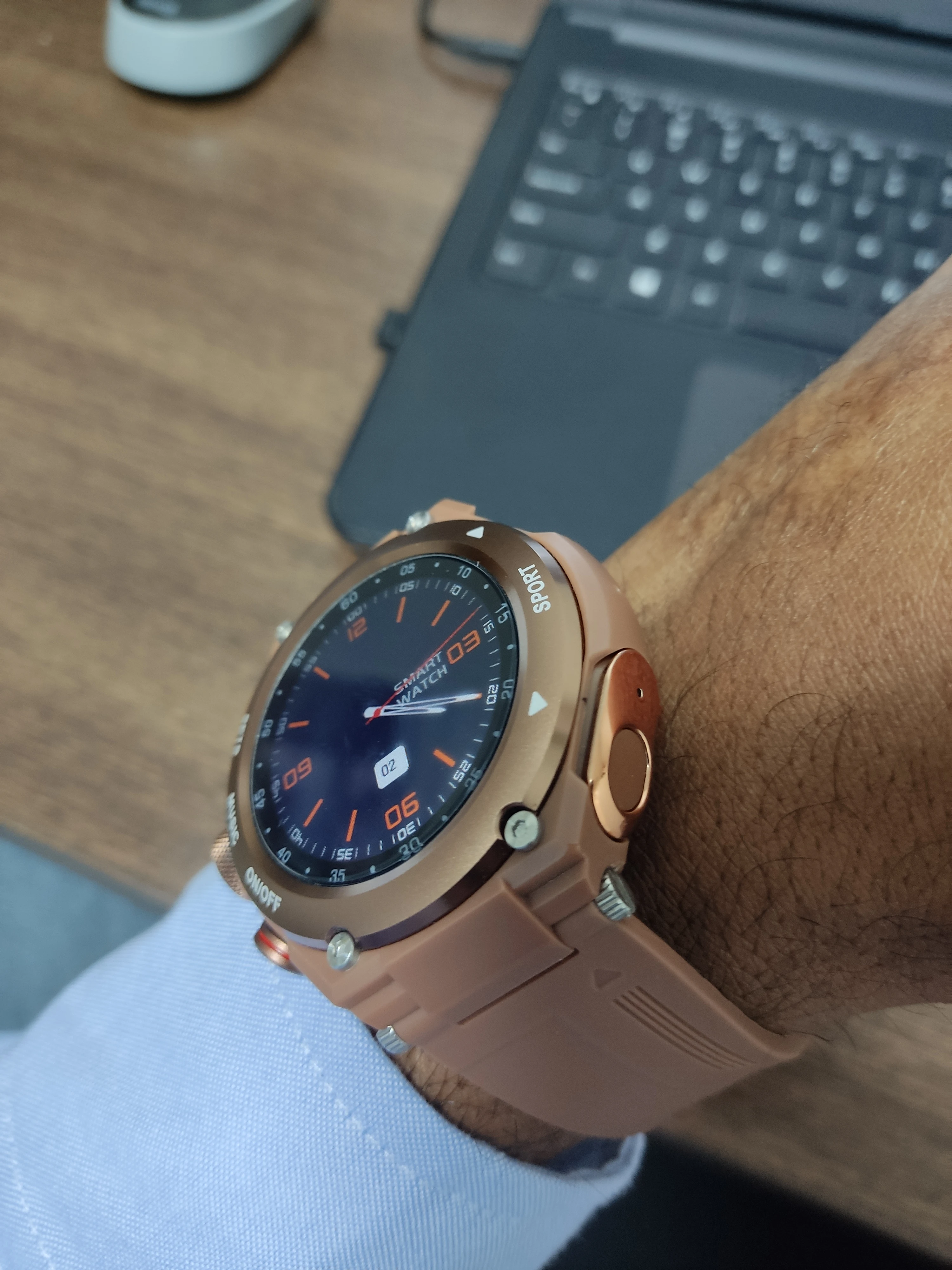 Lucienzo - Sport Smartwatch