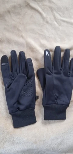 FrostShield Handschuhe – Warm, Wasserdicht & Reflektierend für jedes Winterabenteuer photo review